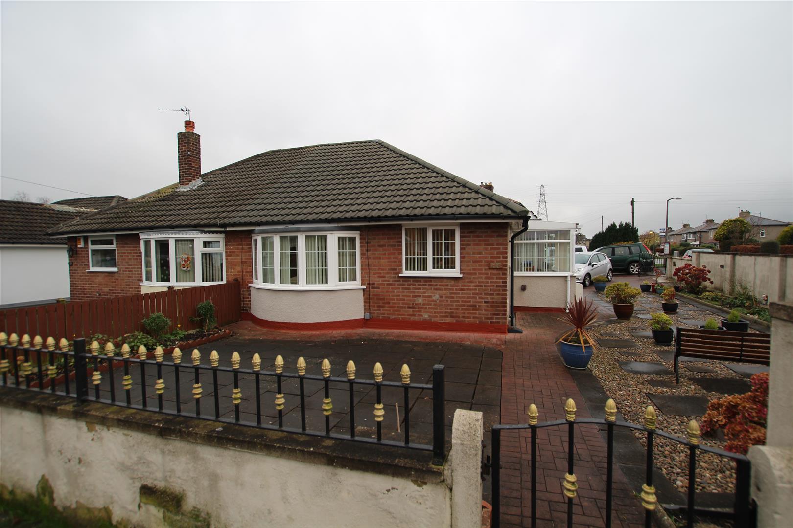 Kings Road, Wrose, Bradford Sugdens Estate Agent